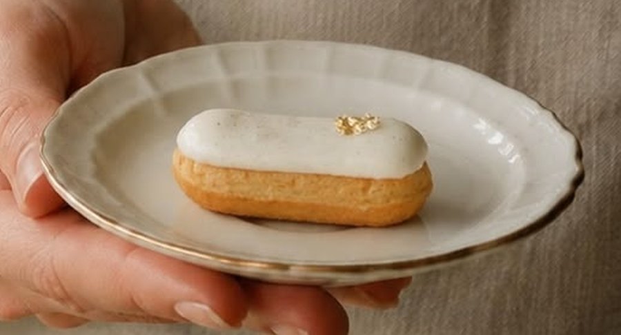 Éclair Petit Bouchée